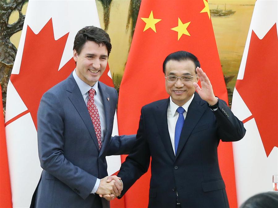 Li Keqiang e Justin Trudeau estudam possibilidade de acordo de livre comércio sino-canadense