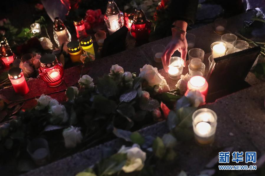 Berlim assinala um ano após ataque terrorista em mercado de natal