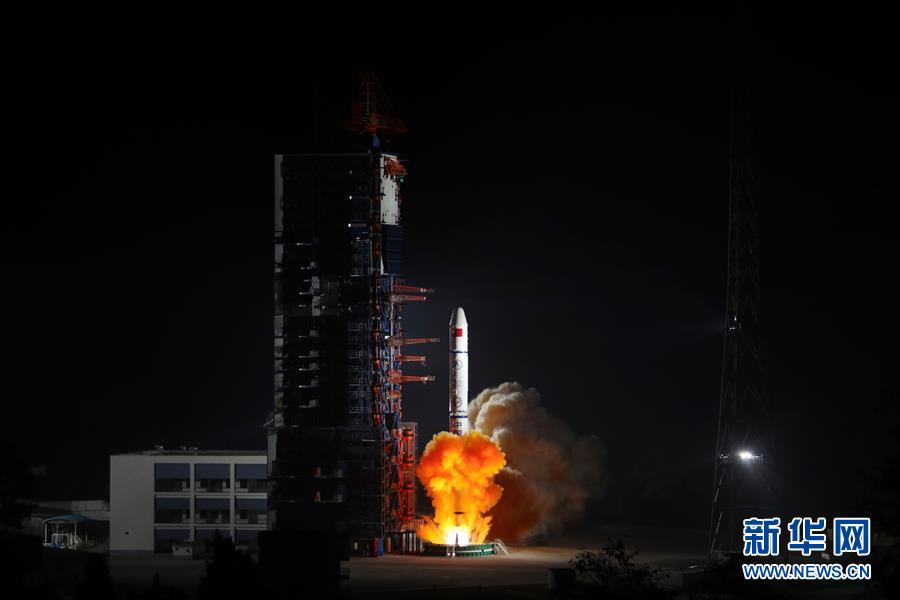 China lança satélites de sensoriamento remoto