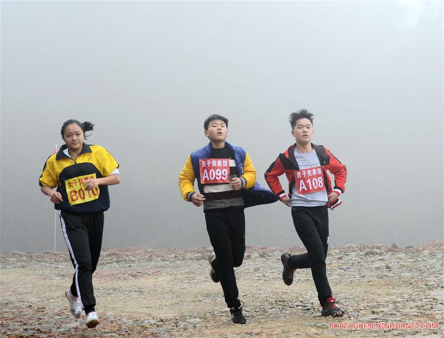 Cidades chinesas realizam atividades esportivas para celebrar Ano Novo