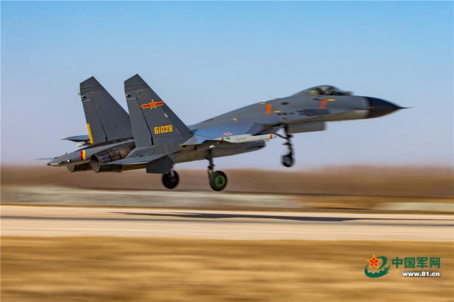 Caças da força aérea chinesa iniciam manobras após Xi inaugurar treino militar anual