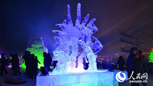 Festival Internacional de Gelo e Neve de Arxan é inaugurado na Mongólia Interior
