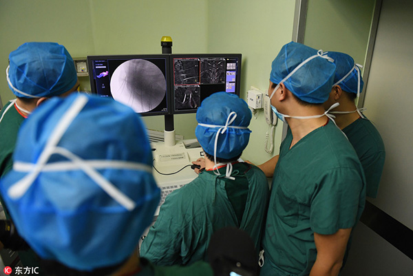 Primeira cirurgia robótica na China é um sucesso