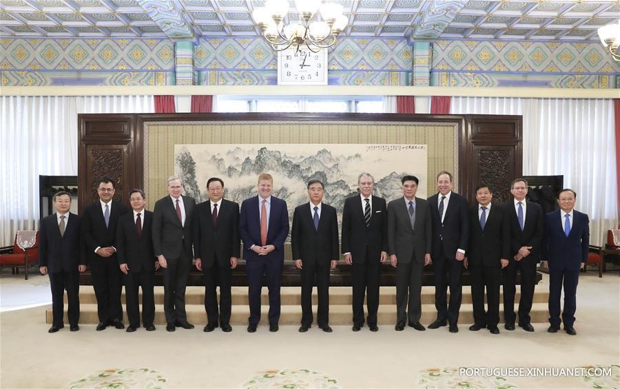 Vice-primeiro-ministro chinês pede que se fortaleçam laços econômicos China-EUA