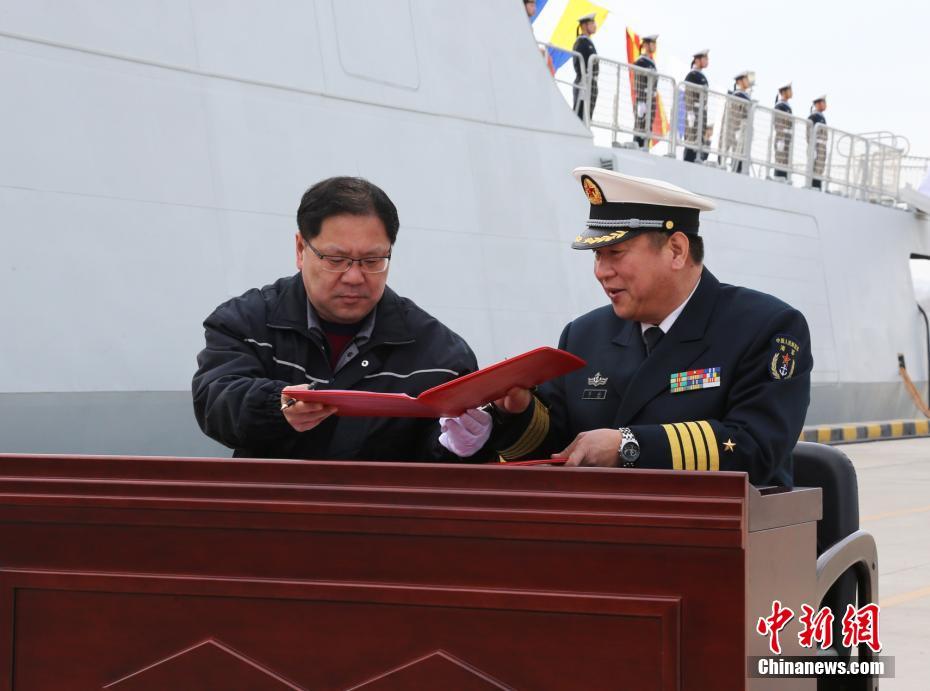 Nova geração de fragatas chinesas entra ao serviço da marinha