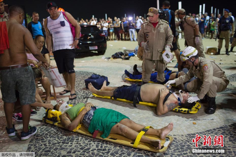 Atropelamento na Praia de Copacabana deixa mais de 15 feridos
