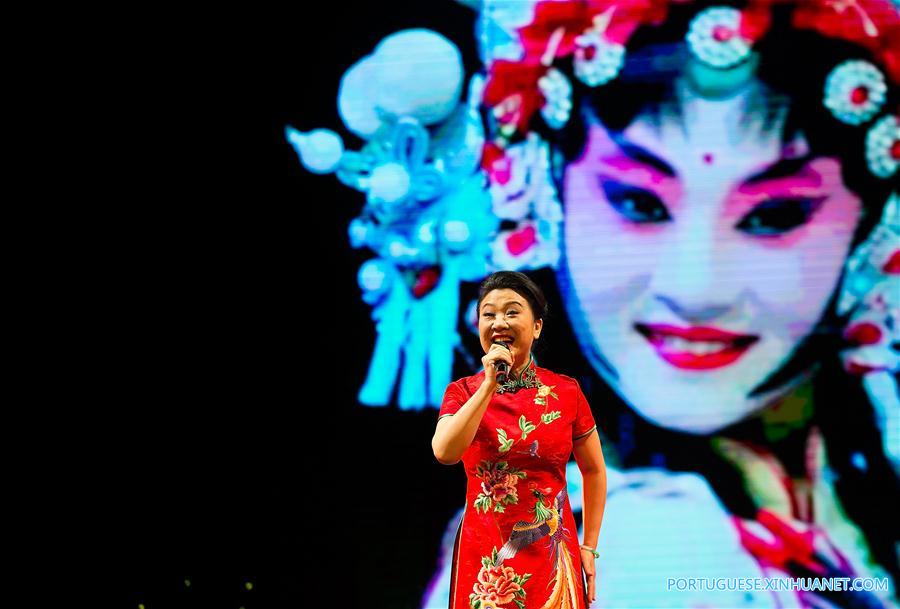Artistas chineses se apresentam no Teatro La Fenice em Veneza