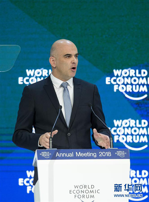 Sessão anual do 48º Fórum Econômico Mundial inaugurada em Davos