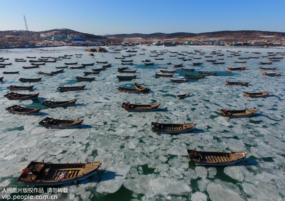 Dalian: Pesca afetada pela formação de gelo marinho