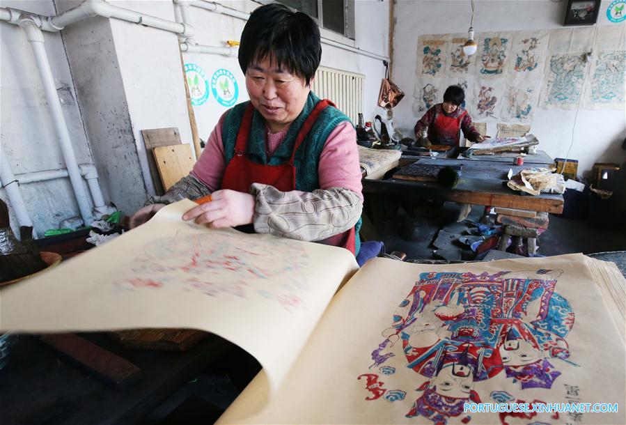 Artistas lidam com demanda de pinturas de Ano Novo em Shandong