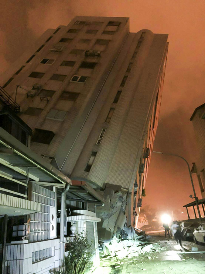 Terremoto deixa 9 mortos em Taiwan