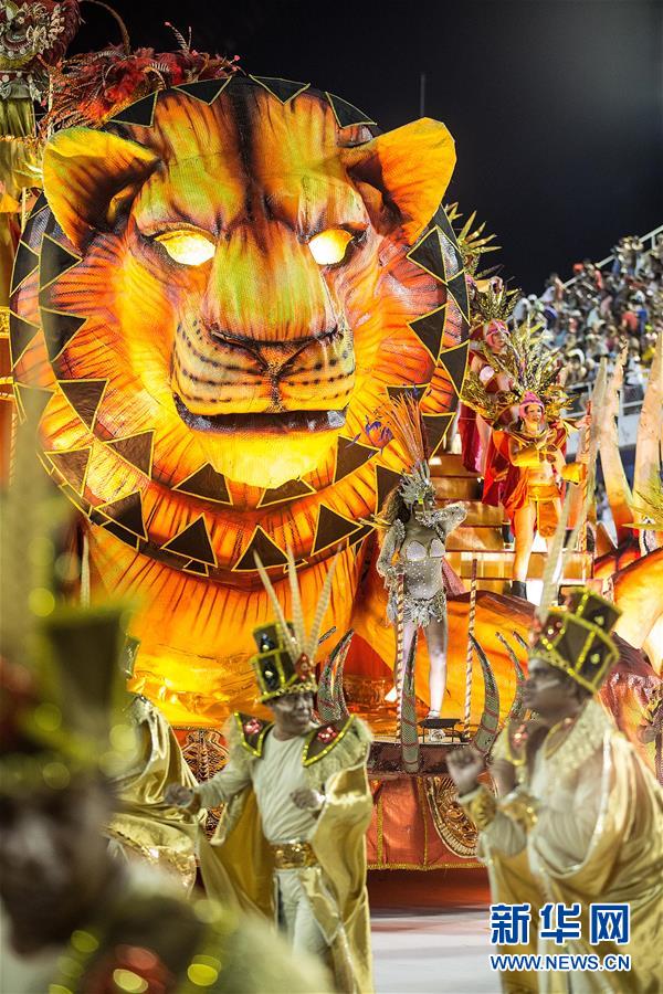 Celebrações do carnaval arrancam no Brasil