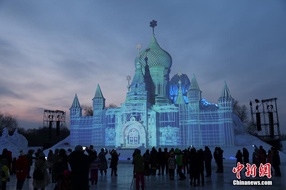 Galeria: Espetáculo luminoso em 3D realizado em Harbin