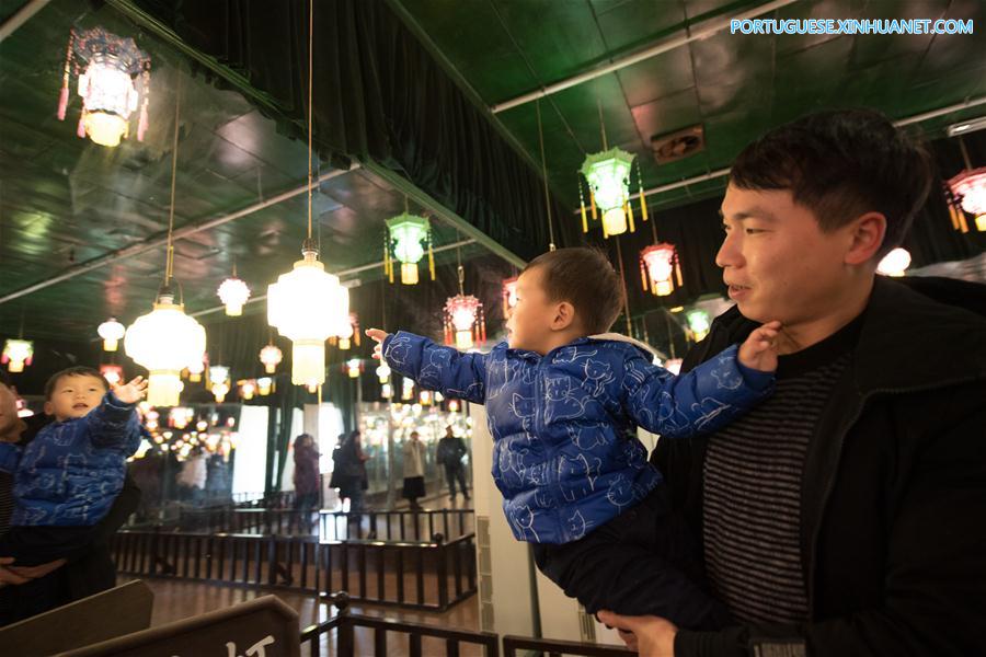Patrimônio imaterial nacional: produção de lanternas em Zhejiang