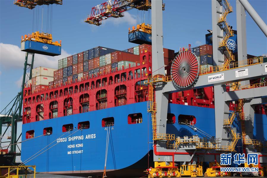 Primeiro grande navio de carga da China com propriedade intelectual independente faz viagem inaugural