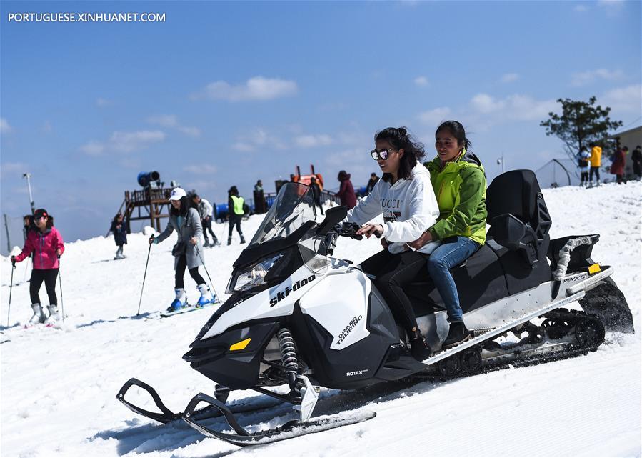 Resort de esqui em Guizhou oferece entrada gratuita a mulheres no Dia Internacional da Mulher