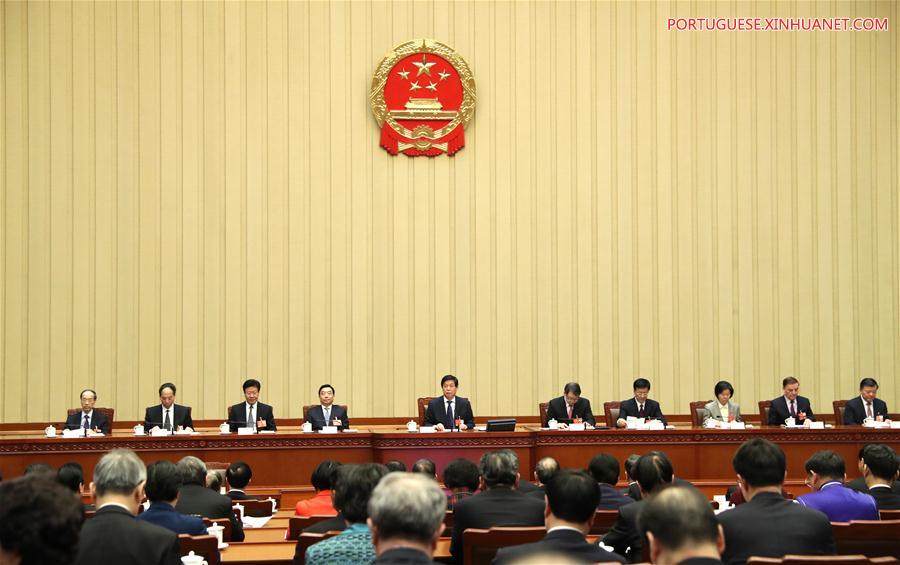 Versão final proposta do projeto de emenda constitucional da China será submetida a profunda deliberação