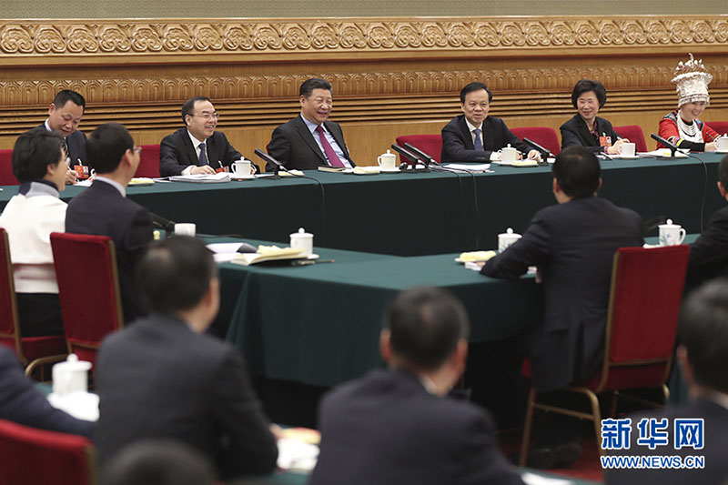 Duas Sessões: Xi Jinping participa na deliberação da delegação de Chongqing