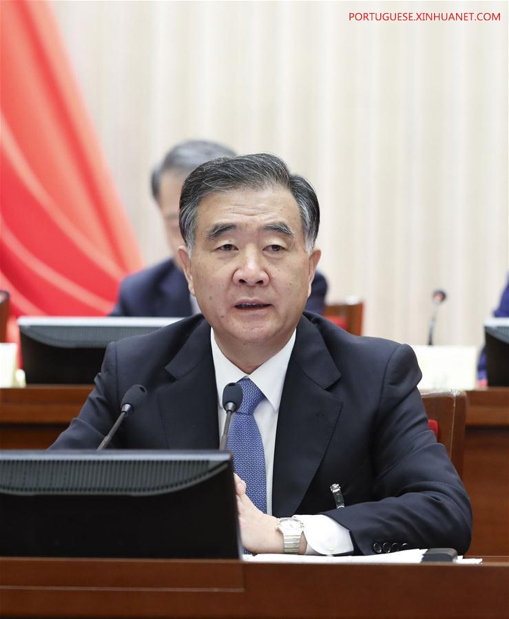 Presidente do mais alto órgão de consulta política da China pede melhor qualidade nas propostas