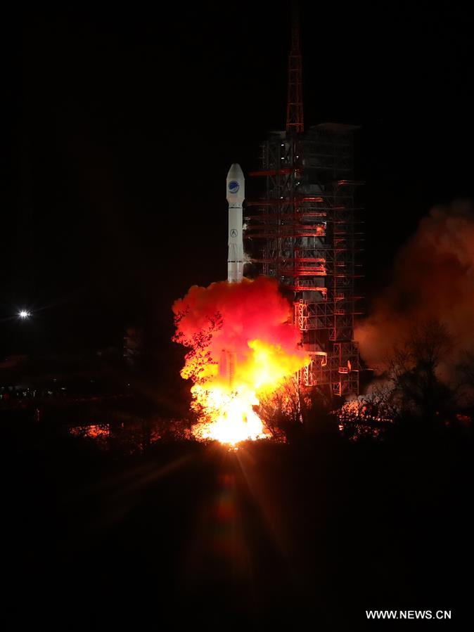 China lança satélites gêmeos de navegação BeiDou-3