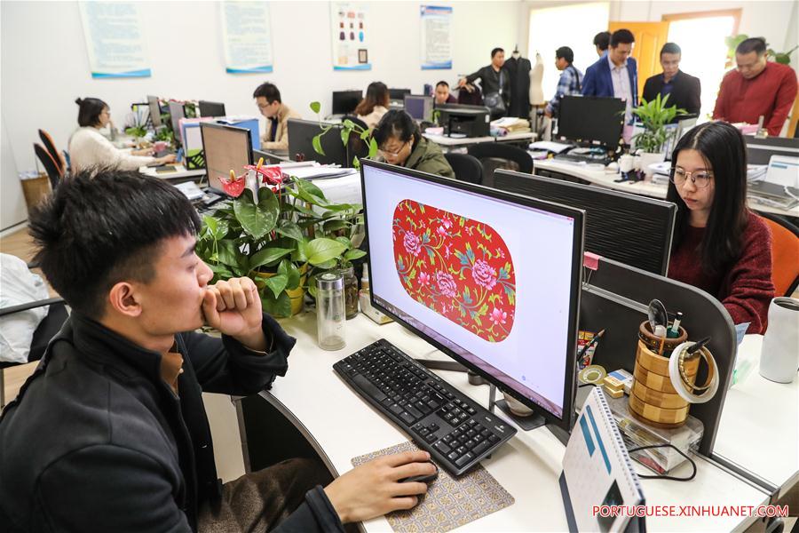 Empresa preserva patrimônio e desenvolve o brocado Song em Suzhou