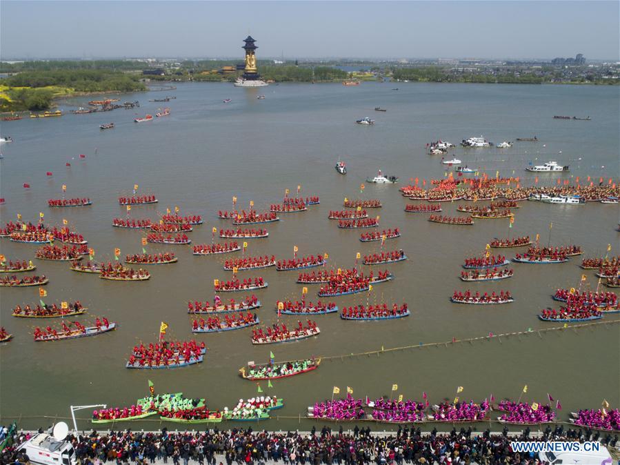 Festival Náutico de Qintong realizado em Taizhou