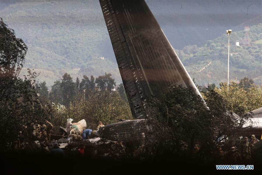 Queda de avião militar na Argélia deixa 257 mortos