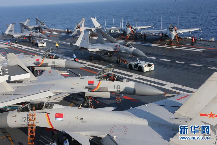 Porta-aviões da China realiza exercícios de formação no Mar do Sul da China