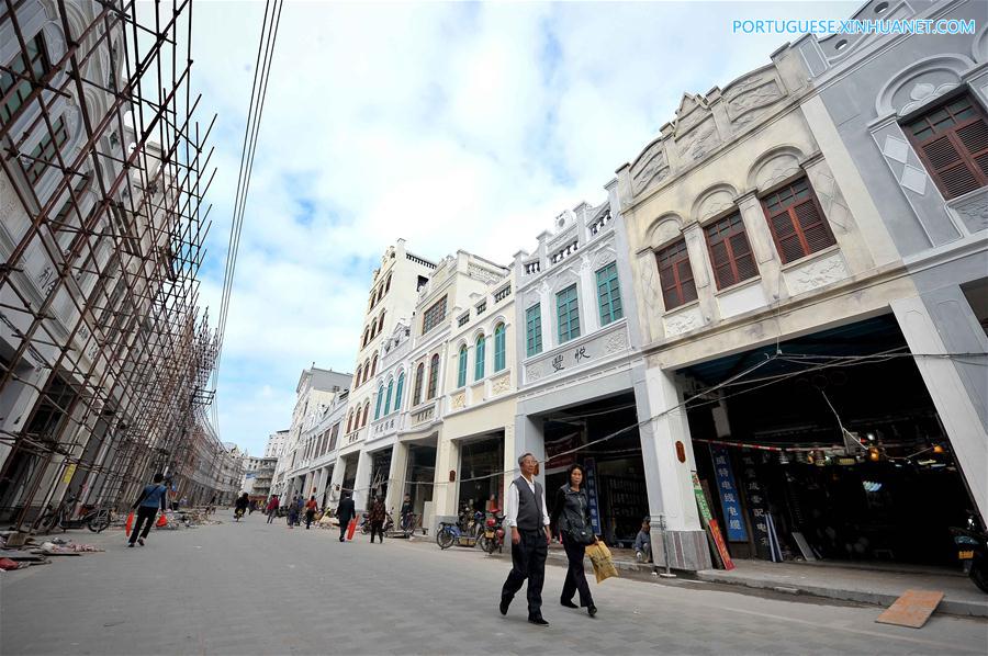Antiga rua Qilou em Hainan, sul da China