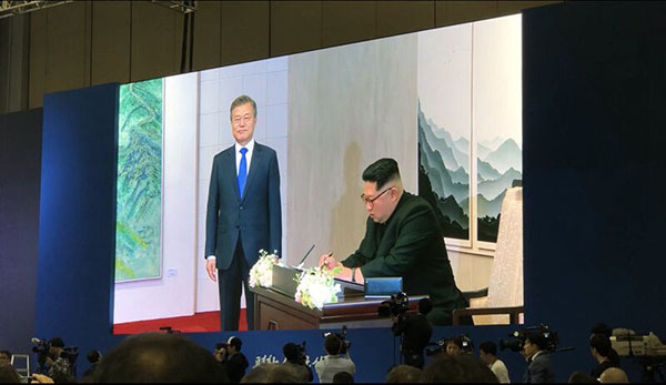 Líderes da República da Coreia e RPDC reúnem-se na fronteira intercoreana