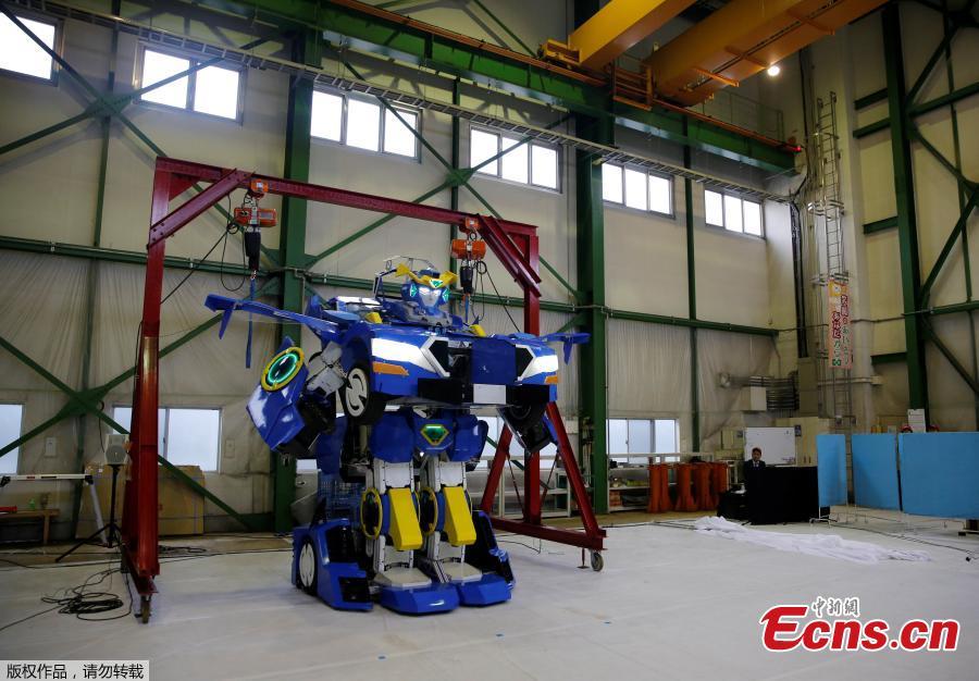 J-deite RIDE: Robô de 4 metros de altura capaz de se transformar