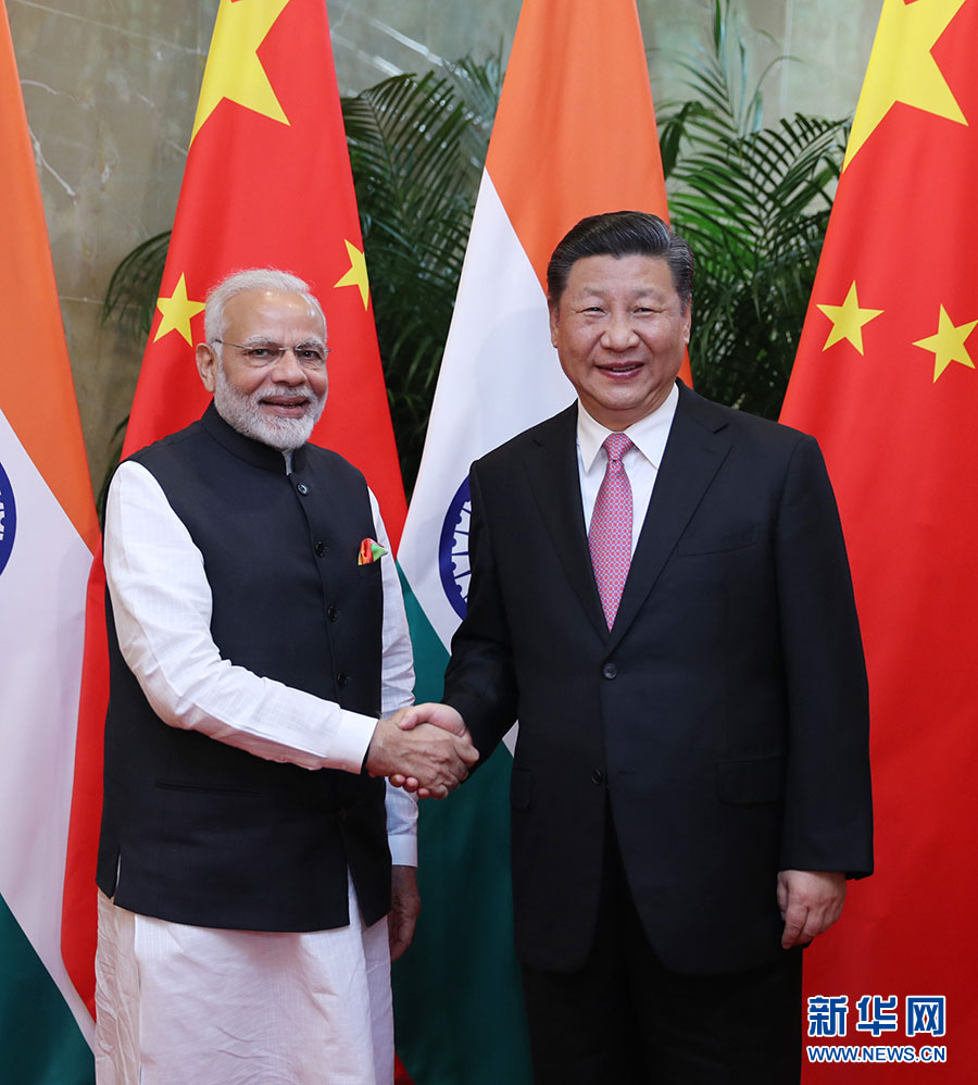 Presidente chinês se reúne com premiê indiano em Wuhan
