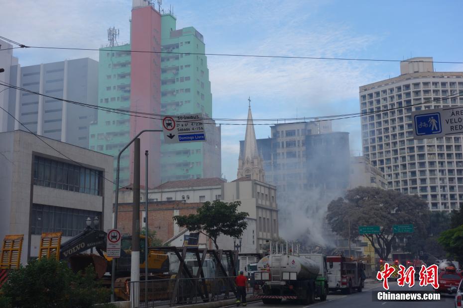 Colapso de edifício após incêndio deixa 1 morto e 3 desaparecidos em São Paulo