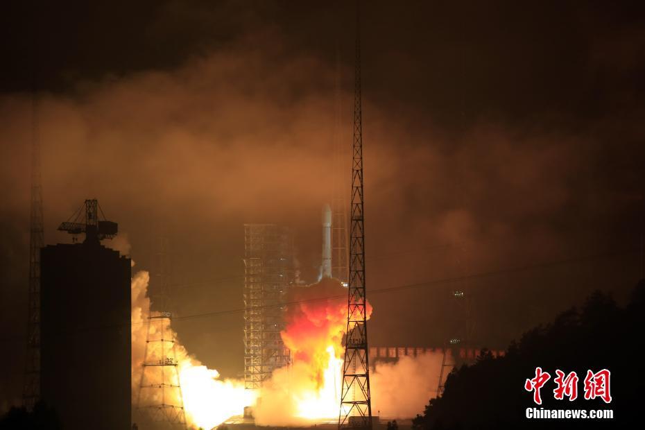 China lança satélite APSTAR-6C com sucesso