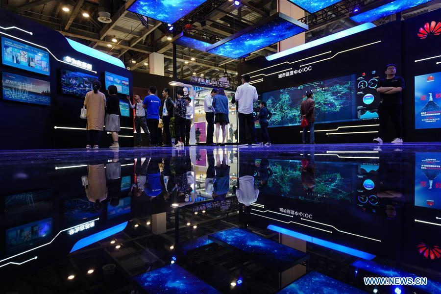 Expo Global de Aplicação de Produtos de IA 2018 inaugurada na província de Jiangsu