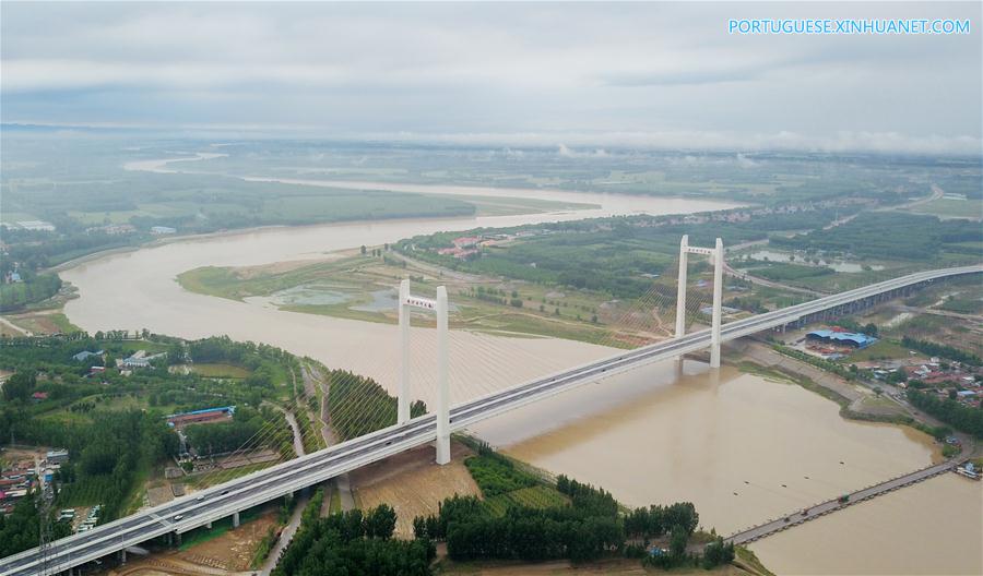 Ponte Qihe do rio Amarelo entra em operação em Shandong, leste da China