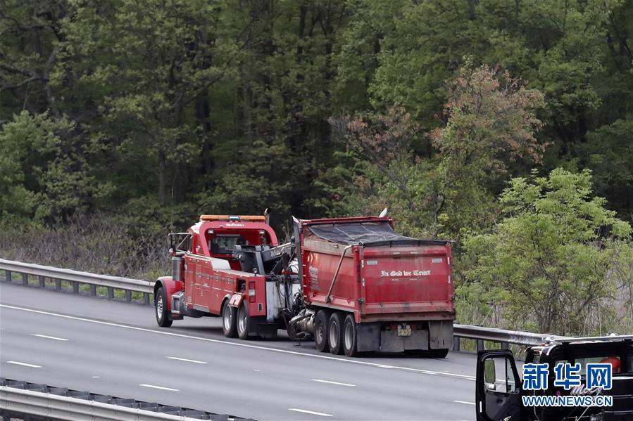 Acidente com ônibus escolar deixa 2 mortos nos EUA