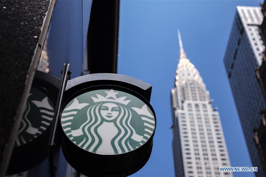Starbucks fecha 8 mil lojas dos EUA para treinamento anti-preconceito