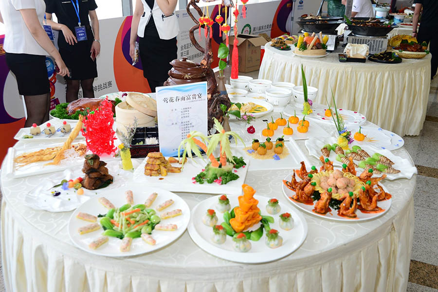 Competição culinária atrai cidadãos em Changchun