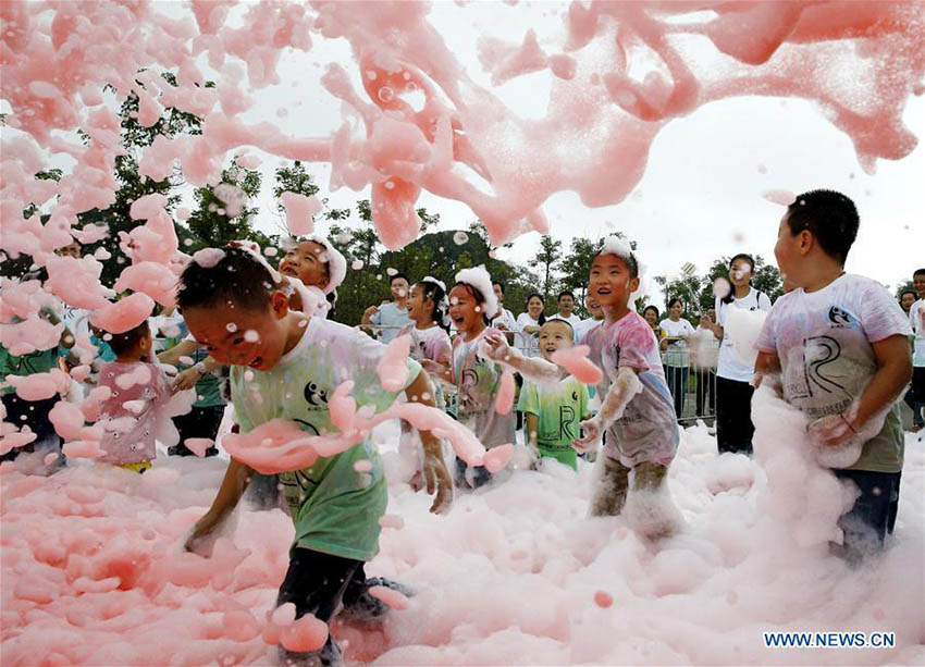Dia Internacional das Crianças na China: Passado e presente
