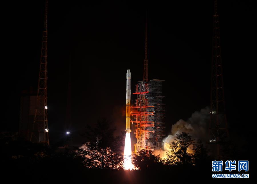 China lança satélite meteorológico em benefício dos países ao longo do Cinturão e Rota