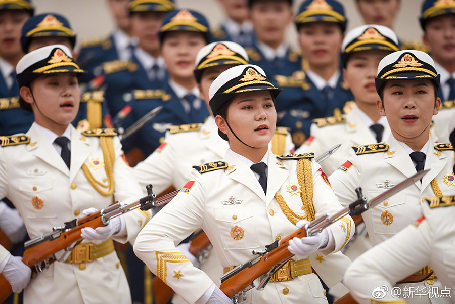 Guarda de honra feminina do ELP estreia como formação independente em Beijing