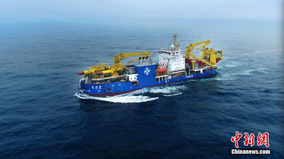 Draga de sucção “Tian Kun” faz primeiro teste marítimo