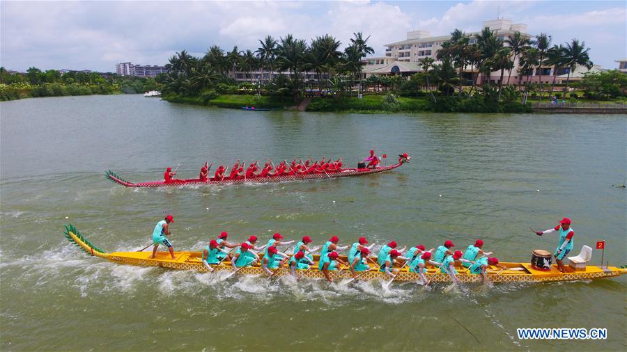 China celebra Festival do Barco de Dragão
