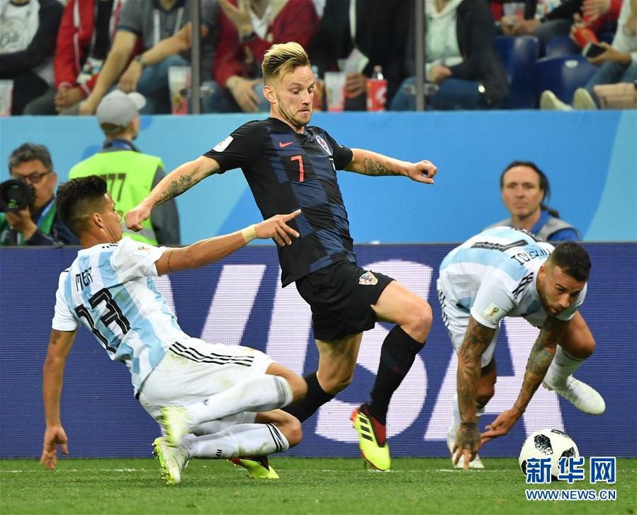 Croácia bate Argentina por 3-0 avançando para os oitavos