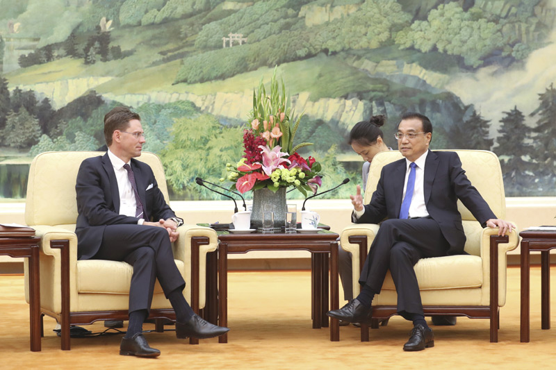 Premiê chinês se reúne com vice-presidente da Comissão Europeia