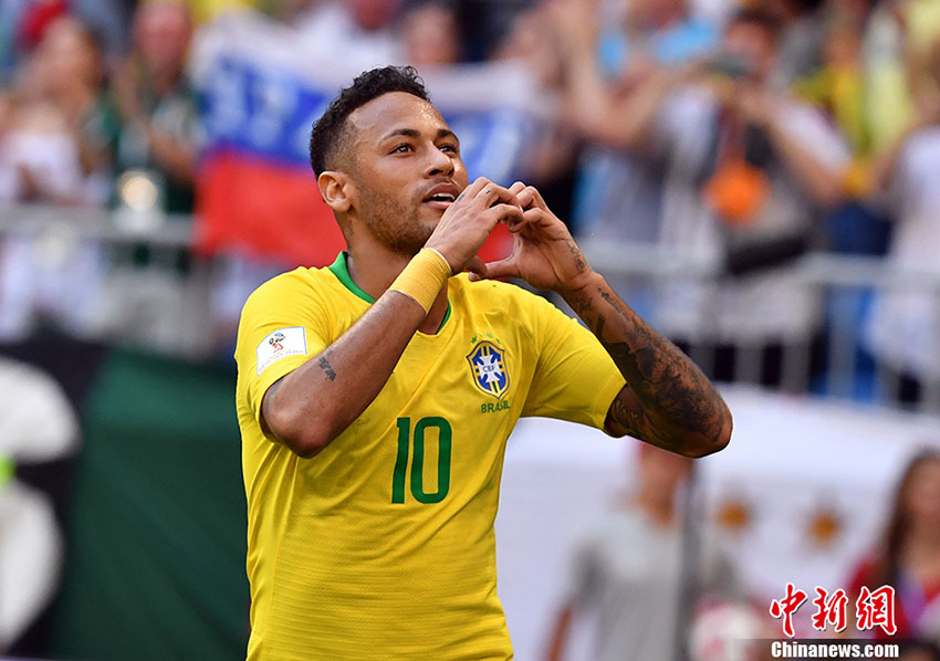 Copa do Mundo: Brasil avança para quartas de final com golos de Neymar e Firmino