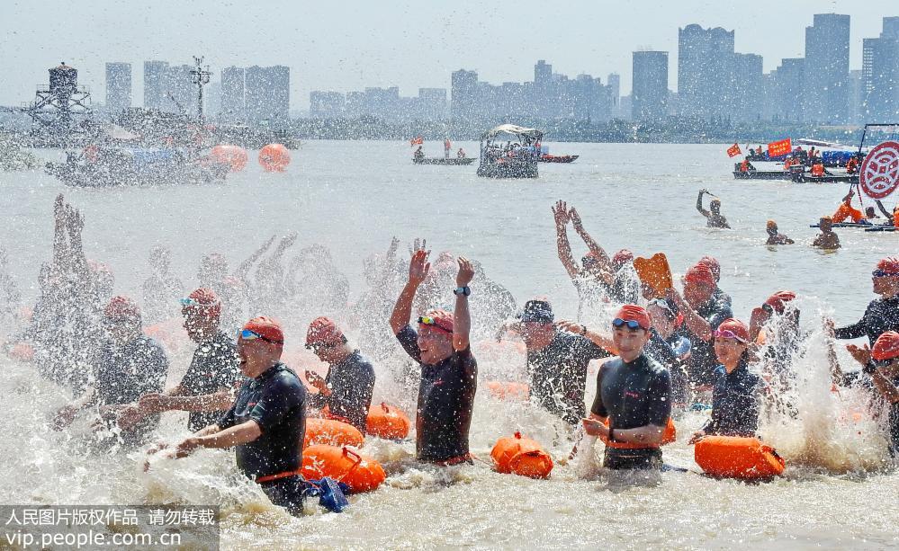 Galeria: 44º Festival da Travessia do Rio Yangtze em Wuhan