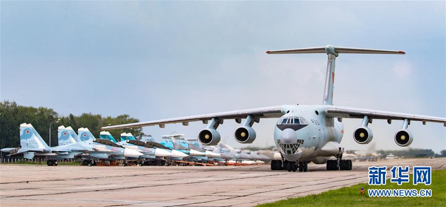 Aviões da força aérea chinesa chegam à Rússia