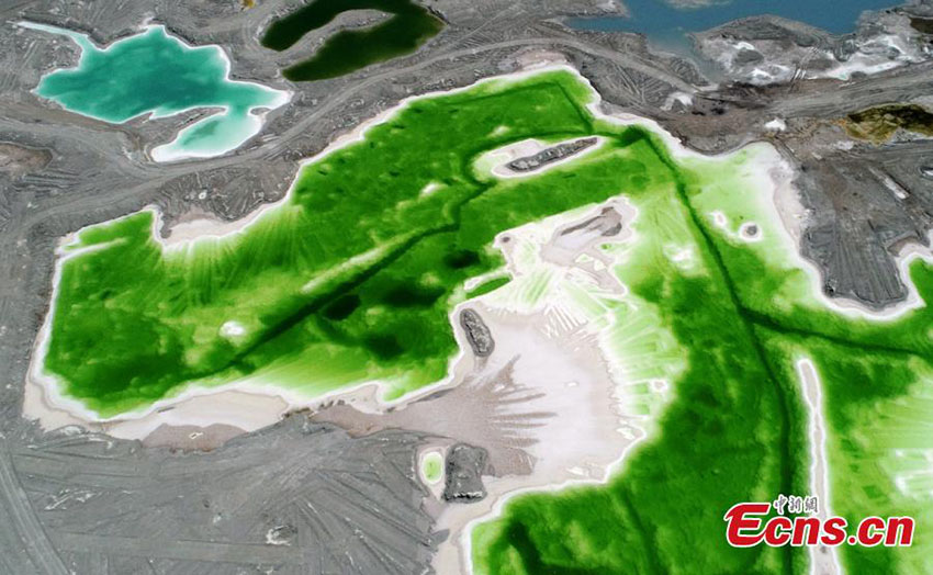 Galeria: Lago Esmeralda, uma jóia natural que decora a terra